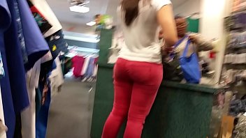 Random Girl at the Mall with an Amazing Body